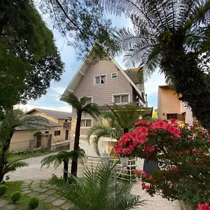 Vovo Nino Inn