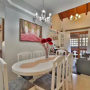 Apartamento Duplex Confortavel Pertinho Do Mini Mundo *