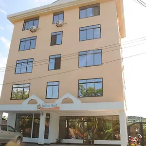 Briston Hotel *